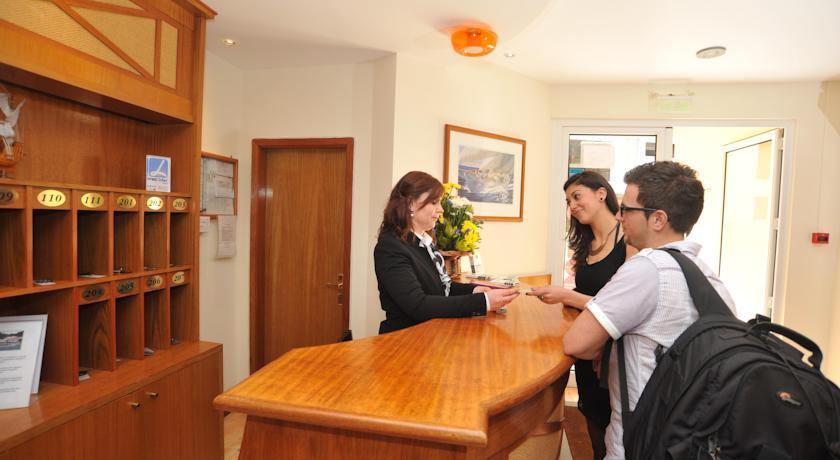 Hotel Salgueiro ปอร์โต โมนิซ ภายนอก รูปภาพ